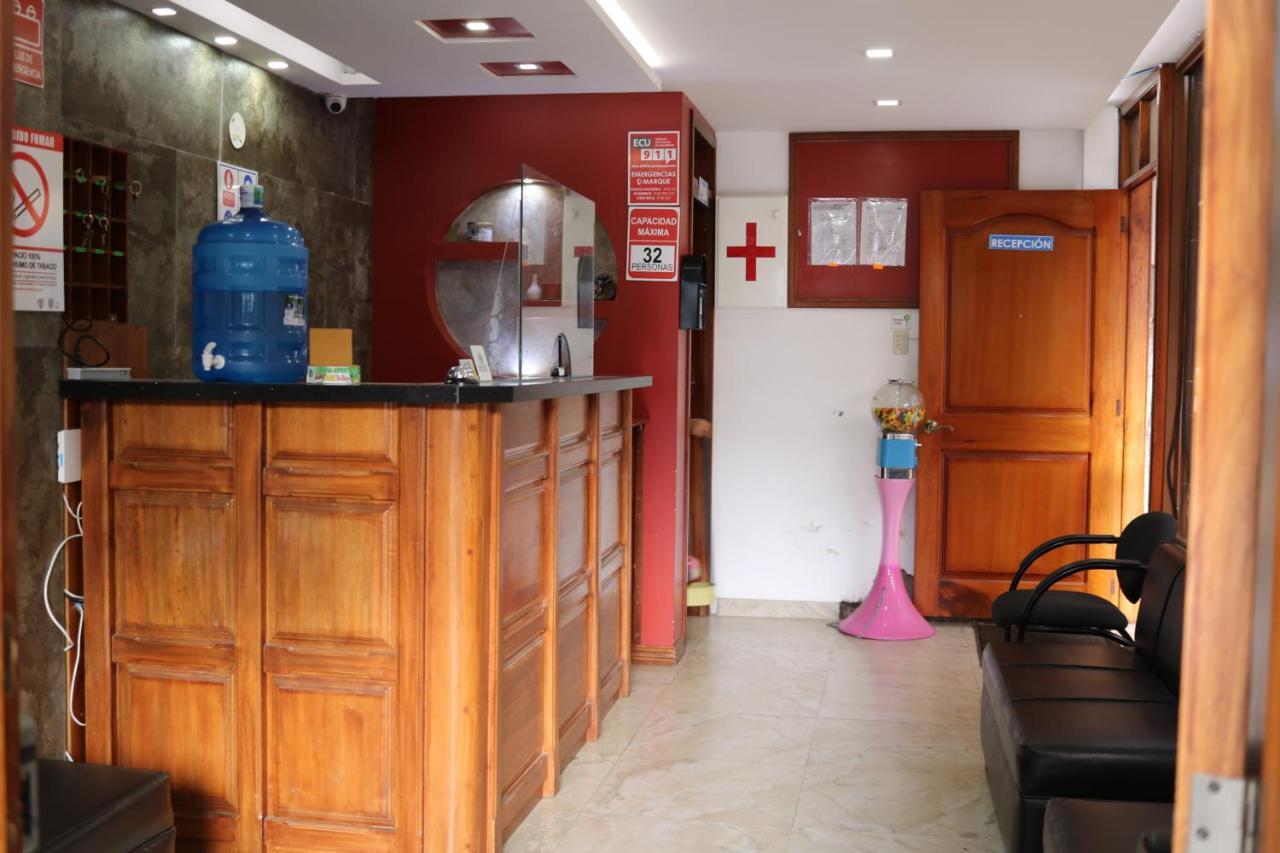 Hostal Kamelot Banos  Bagian luar foto